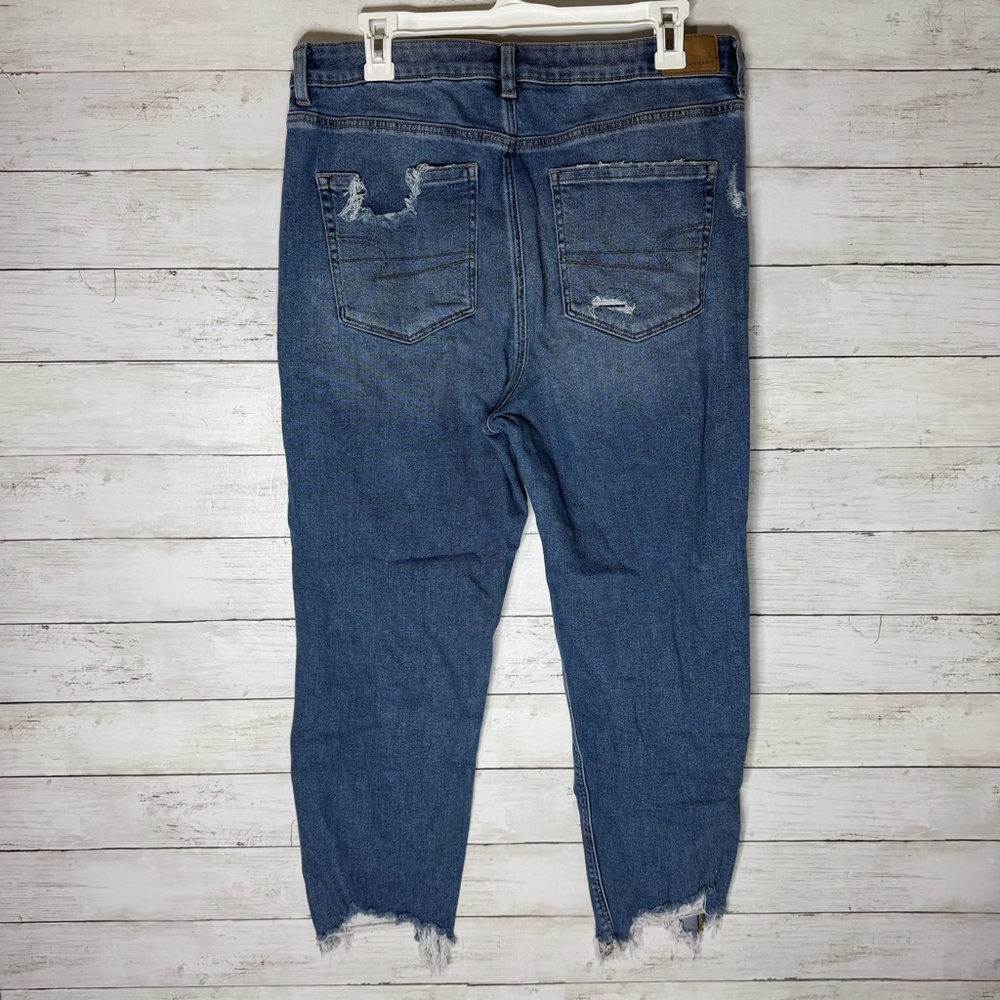 American Eagle AE Mom Straight Jean Distressed Ripped Straight Leg High Rise 14 - Picture 4 of 6
